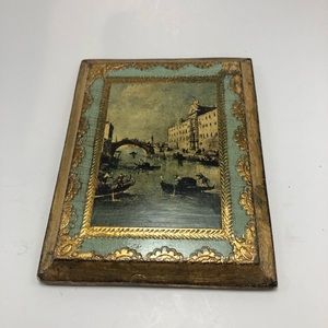 Vintage gold Florentine wall decor made in Italy